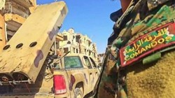 Pháo phản lực hạng nặng Golan-300 thuộc sư đoàn cơ giới số 4 chuẩn bị chiến đấu. Ảnh minh họa Masdar News