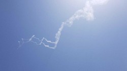 Tên lửa phòng không Israel bắn hạ máy bay Syria. Ảnh minh họa South Front