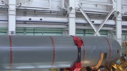 Ngư lôi Poseidon trong nhà xưởng sản xuất. Ảnh video