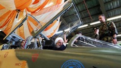 Máy bay chiến đấu 100% sản xuất trong nước Kowsar của iran. Ảnh South Front