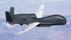Máy bay trinh sát không người lái tầm cao RQ-4 Global Hawk. Ảnh minh họa The Driver