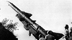Tên lửa S-75 Dvina bảo vệ bầu trời Hà Nội. Ảnh minh họa tư liệu chiến tranh Việt Nam.