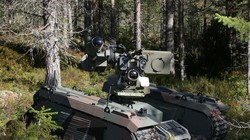 Xe săn tăng không người lái Titan, phát triển bởi công ty Milrem và Kongsberg.
