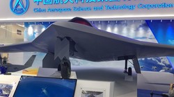 Máy bay không người lái dạng cánh bay CH-7 của Trung Quốc ở Chu Hải.