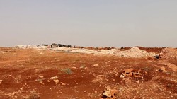 Chiến tuyến vùng phi quân sự Idlib - Hama, nơi liên tục xảy ra các vụ đọ súng. Ảnh minh họa: Masdar News.