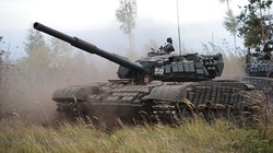 Xe tăng T-73B3, nguyên mẫu mà Bộ quốc phòng Nga muốn robot hóa. Ảnh minh họa RIA.Novosti