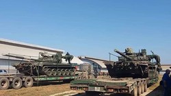 Quân đội Lào bắt đầu tiếp nhận xe tăng T-72B1 Đại Bàng Trắng. Ảnh: PhetDelta.