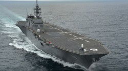 Khu trục hạm đổ bộ trực thăng Izumo Nhật Bản, ảnh minh họa ABS-CBN.