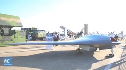 Máy bay không người lái dạng cánh bay UAV SkyHawk. Ảnh triển lãm hàng không Chu Hải 2018