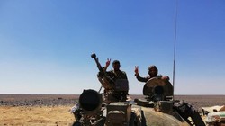 Binh sĩ quân đội Syria trên chiến trường sa mạc Deir Ezzor. Ảnh minh họa: Masdar News.