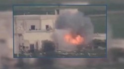 Tên lửa TOW đánh trúng trận địa quân đội Syria ở Idlib.