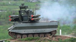 Robot chiến đấu Uran -9 do Cơ quan quản lý công nghệ và chế tạo trang thiết bị 766, ngoại ô Moscow phát triển.