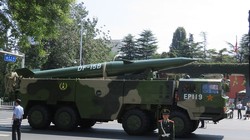 Tên lửa tầm gần DF-15 Trung Quốc. Ảnh minh họa: Russian Gazeta.