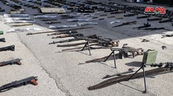 Vũ khí trang bị mới được quân đội Syria phát hiện trên địa phận tỉnh Homs. Ảnh: Masdar News.