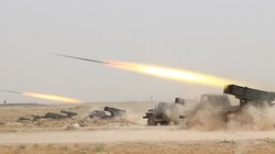 Pháo phản lực Grad phóng đạn trong cuộc diễn tập ở Tajikistan.