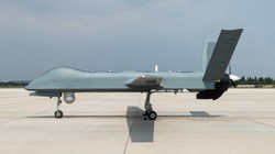 Máy bay không người lái tấn công Trung Quốc CH-4B.