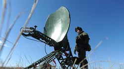 Một modul hệ thống tác chiến điện tử Pole-21.