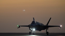 Máy bay tiêm kích tàng hình F-35A trên khu vực chiến trường Trung Đông.