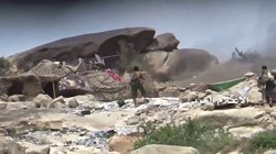 Các chiến binh Houthi tiến công trên chiến trường Ả rập Xê út. Ảnh minh họa South Front