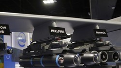 Tên lửa sát thương động năng cánh dao Ginsu bay R9X. Ảnh Daily Mail