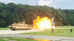 Xe tăng hiện đại hóa sâu M1A2 SEPv3 Abrams khai hỏa. Ảnh minh họa Defense Blog