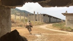 Quân nhân người Nga trên chiến trường Idlib, Hama. Ảnh ANNA News