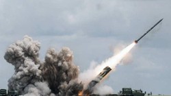 Pháo phản lực Smerch khai hỏa (Ảnh: RusVesna)