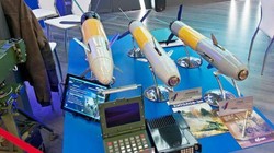 Ba loại đạn pháo, súng cối dẫn đường laser Krasnopol, Gran và Kitolov. Ảnh TASS.