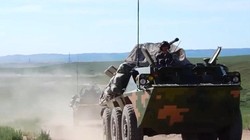 Quân đội Trung Quốc diễn tập cơ động chiến đấu đường xa, triển khai nhanh. Ảnh video China army.