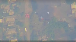 Tên lửa hành trình đường không Nga tấn công mục tiêu. Ảnh RT