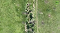 Quân đội Nga pháo kích vào chiến tuyến quân đội Ukraine ở thị trấn Kostantinovka