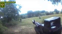 Dân quân Luhansk tấn công vào thành phố Soledar. Ảnh Video dân quân Luhansk.