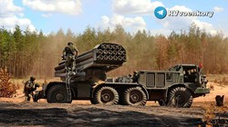 Pháo phản lực Uragan chuẩn bị chiến đấu. Ảnh RusVesna.