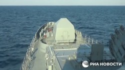 Hải quân Nga phóng tên lửa Kalibr tấn công quân đội Ukraine.