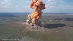 Kho vũ khí đạn dược lớn của quân đội Ukraine bị phá hủy ở Kherson. Ảnh Video Voennya Hronika