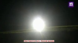 Quân đội Nga phóng tên lửa chiến thuật Iskander-K. Ảnh video Izvestia.