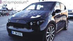 Xe ô tô điện năng lượng mặt trời Sion. Ảnh SonoMotors