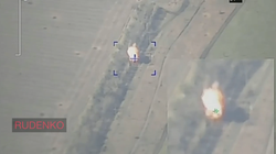 Đạn pháo Krasnopol phá hủy 1 xe tăng Ukraine. Ảnh Video Rudenko