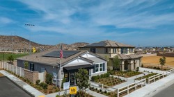 Nhà tiết kiệm điện năng ở California. Ảnh Electrek