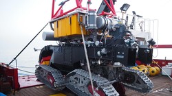 Thiết bị thu gom khoáng thạch thủy lực Apollo 2. Ảnh E&T