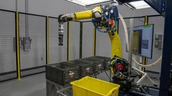 Cánh tay robot mới Sparrow để xác định và phân loại sản phẩm. Ảnh CNBC.