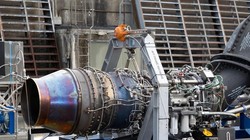 Lần đầu tiên Rolls-Royce và easyJet thử nghiệm thành công động cơ máy bay chạy bằng hydro. nh Engineering Interesting.