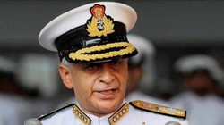 Đô đốc Sunil Lanba, Tham mưu trưởng Hải quân Ấn Độ. Ảnh: The Indian Express