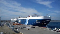 Cảng nước sâu Hambantotan của Sri Lanka, sẽ do Trung Quốc kiểm soát. Ảnh: Business Standard.