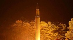 Triều Tiên thử tên lửa. Ảnh: FTchinese.