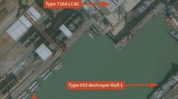Đây là hình ảnh vệ tinh của Jane's cho thấy Trung Quốc đang đẩy nhanh chế tạo tàu đổ bộ đệm khí Type 726A. Ảnh: Jane's/Cankao.