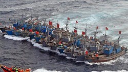 Cảnh sát biển Hàn Quốc kiên quyết tấn công hành vi đánh bắt phi pháp và chống trả bạo lực của tàu cá Trung Quốc. Ảnh: Guancha.