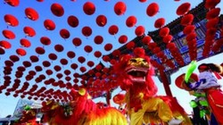 Màu đỏ là màu chủ đạo trong ngày Tết ở Trung Quốc. Ảnh: News.163.com.