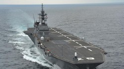 Tàu sân bay trực thăng Izumo Lực lượng Phòng vệ Biển Nhật Bản. Ảnh: Sina