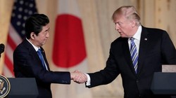 Thủ tướng Nhật Bản Shinzo Abe và Tổng thống Donald Trump tại cuộc họp báo ngày 18/4/2018. Ảnh: AP.